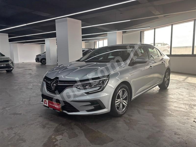 Renault MEGANE 2024 59.088 km